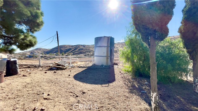 Detail Gallery Image 15 of 27 For 2215 Moonshadow Ranch Rd, Palmdale,  CA 93550 - 2 Beds | 1 Baths