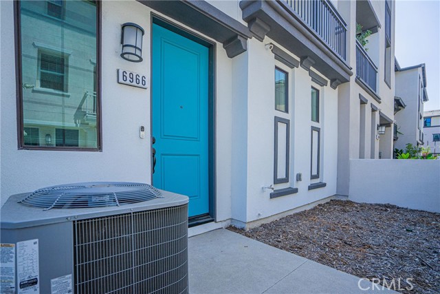 Detail Gallery Image 5 of 16 For 6966 Cottonwood Ln, Buena Park,  CA 90621 - 3 Beds | 2/1 Baths