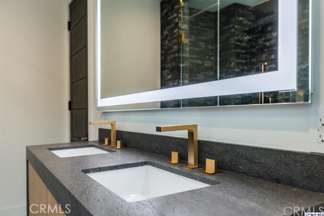 4 Bed Home for Sale in Los Angeles, California