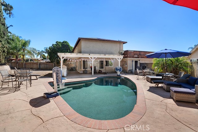 2491 Castlemont Court North photo 19