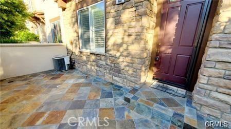 139 TOPAZ, Irvine CA: https://media.crmls.org/medias/065a1217-0e22-4c10-b695-d14639874ae7.jpg