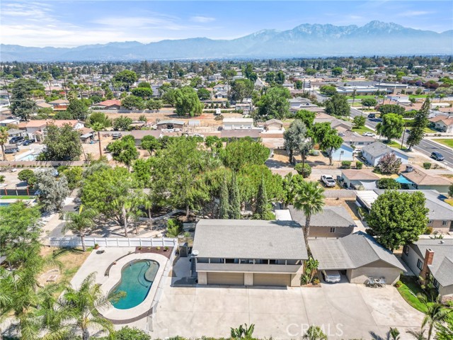 12596 Ross Avenue, Chino CA: https://media.crmls.org/medias/065a8b38-d823-4139-9096-e22aeb60a77c.jpg