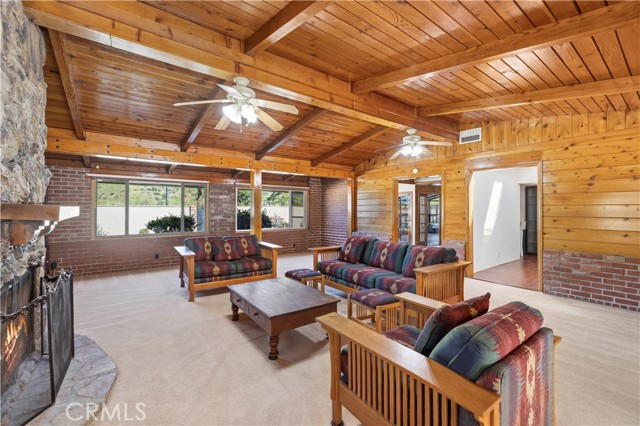 Detail Gallery Image 29 of 75 For 11950 Sierra Hwy, Agua Dulce,  CA 91390 - 3 Beds | 4 Baths