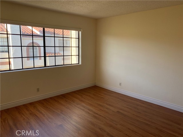 Detail Gallery Image 5 of 7 For 2971 Plaza Del Amo #313,  Torrance,  CA 90503 - 3 Beds | 3 Baths