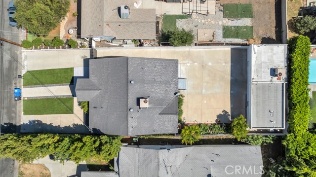 5434 Sylvia Avenue, Tarzana CA: https://media.crmls.org/medias/065c0621-8367-4599-9442-f7ae718a5a6f.jpg