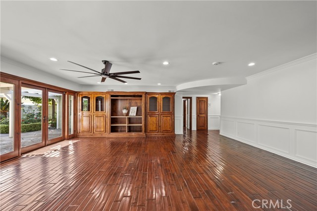 Detail Gallery Image 37 of 57 For 10132 Wish Ave, Northridge,  CA 91325 - 4 Beds | 3 Baths