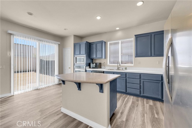 Detail Gallery Image 10 of 32 For 13127 Yellowwood St, Moreno Valley,  CA 92553 - 5 Beds | 3 Baths