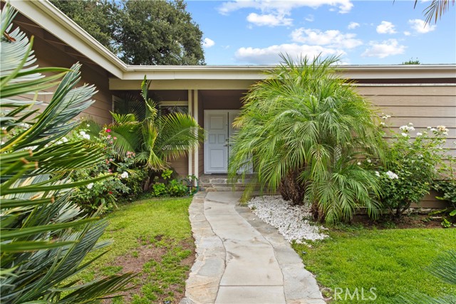 4616 COYLE, Woodland Hills CA: https://media.crmls.org/medias/065d9e11-38d9-42ed-ac14-91da95f18217.jpg