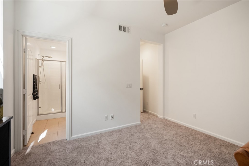 MLS #OC25230097 image #24