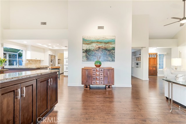 Detail Gallery Image 22 of 36 For 2233 Avenida Oliva, San Clemente,  CA 92673 - 3 Beds | 3 Baths