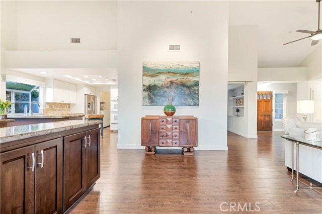 Detail Gallery Image 22 of 36 For 2233 Avenida Oliva, San Clemente,  CA 92673 - 3 Beds | 3 Baths