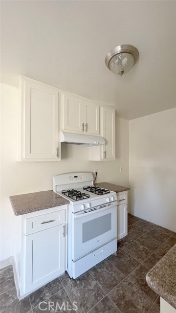 Detail Gallery Image 4 of 17 For 640 Ward St #4,  La Habra,  CA 90631 - 2 Beds | 1 Baths