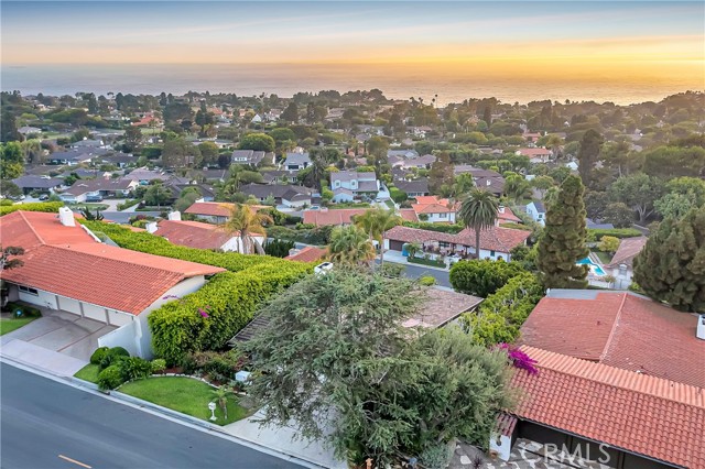 1116 Via Zumaya, Palos Verdes Estates, California 90274, 5 Bedrooms Bedrooms, ,4 BathroomsBathrooms,Residential,Sold,Via Zumaya,PV21165542