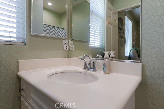 Detail Gallery Image 34 of 42 For 47 Aliso Ridge, Mission Viejo,  CA 92691 - 2 Beds | 2/1 Baths