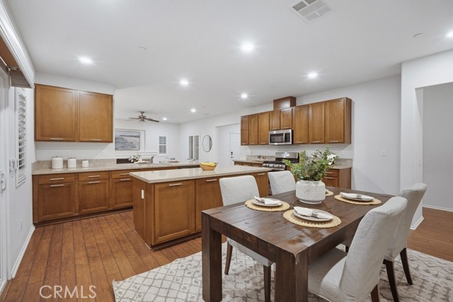 Detail Gallery Image 22 of 69 For 36228 Pursh, Lake Elsinore,  CA 92532 - 4 Beds | 3 Baths