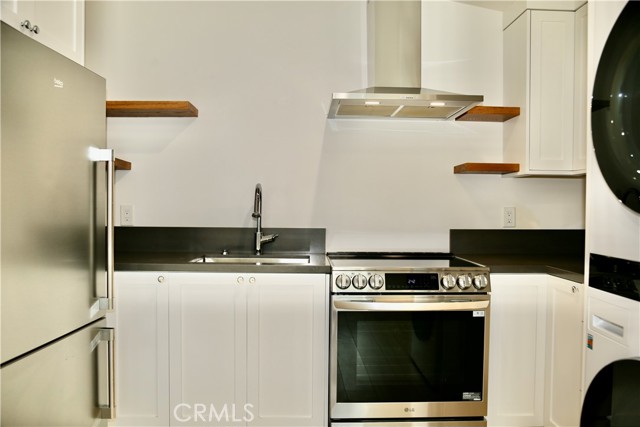 Detail Gallery Image 4 of 9 For 734 Center St #B,  Costa Mesa,  CA 92627 - 1 Beds | 1 Baths