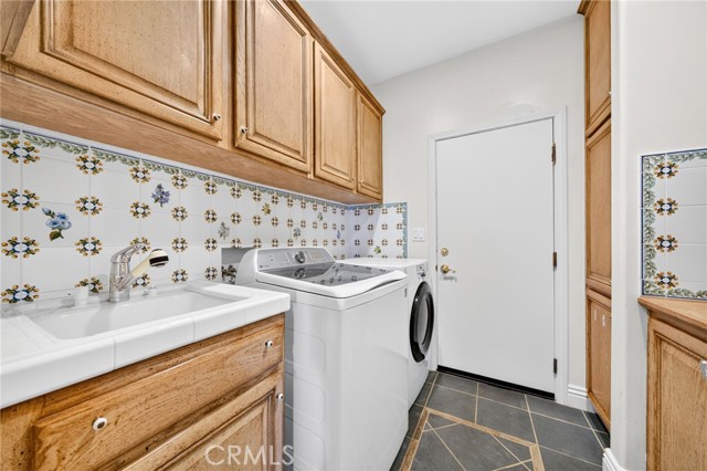21004 Mendenhall Ct photo 25