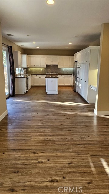 Detail Gallery Image 14 of 14 For 2566 Pearblossom, Fullerton,  CA 92835 - 4 Beds | 3 Baths