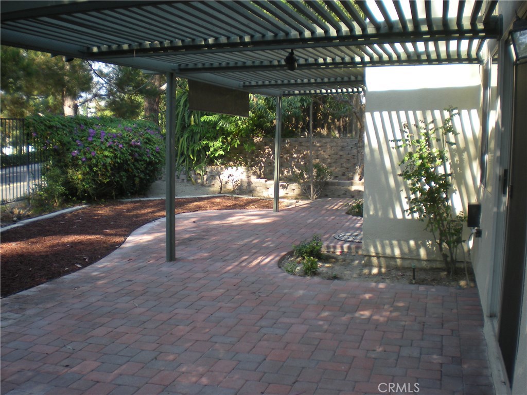 MLS #OC25121831 img 3