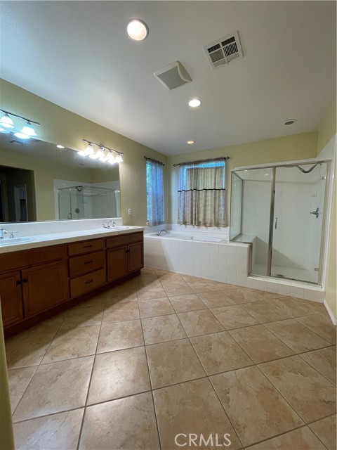 13071 Heywood Street, Victorville CA: https://media.crmls.org/medias/06639d3b-6160-4917-9518-9ac73d95823d.jpg