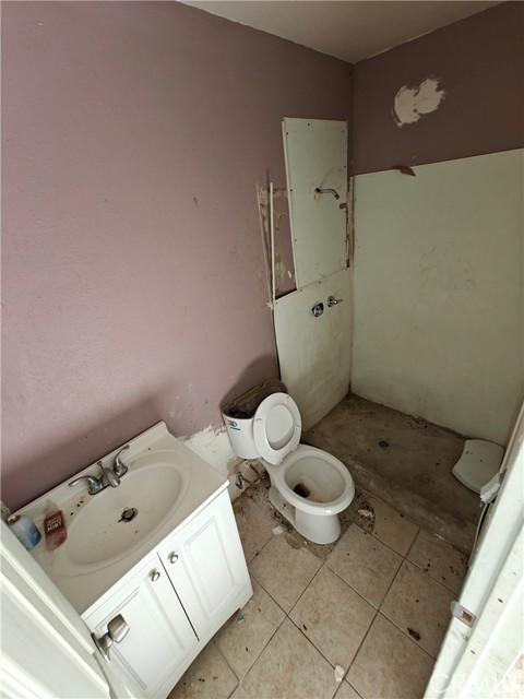 Detail Gallery Image 11 of 51 For 31576 Emerald Rd, Lucerne Valley,  CA 92356 - 1 Beds | 1 Baths