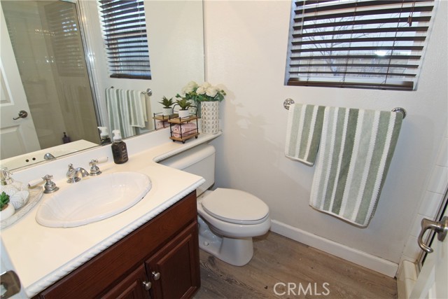 Detail Gallery Image 10 of 41 For 17634 Wren Dr, Canyon Country,  CA 91387 - 5 Beds | 4 Baths