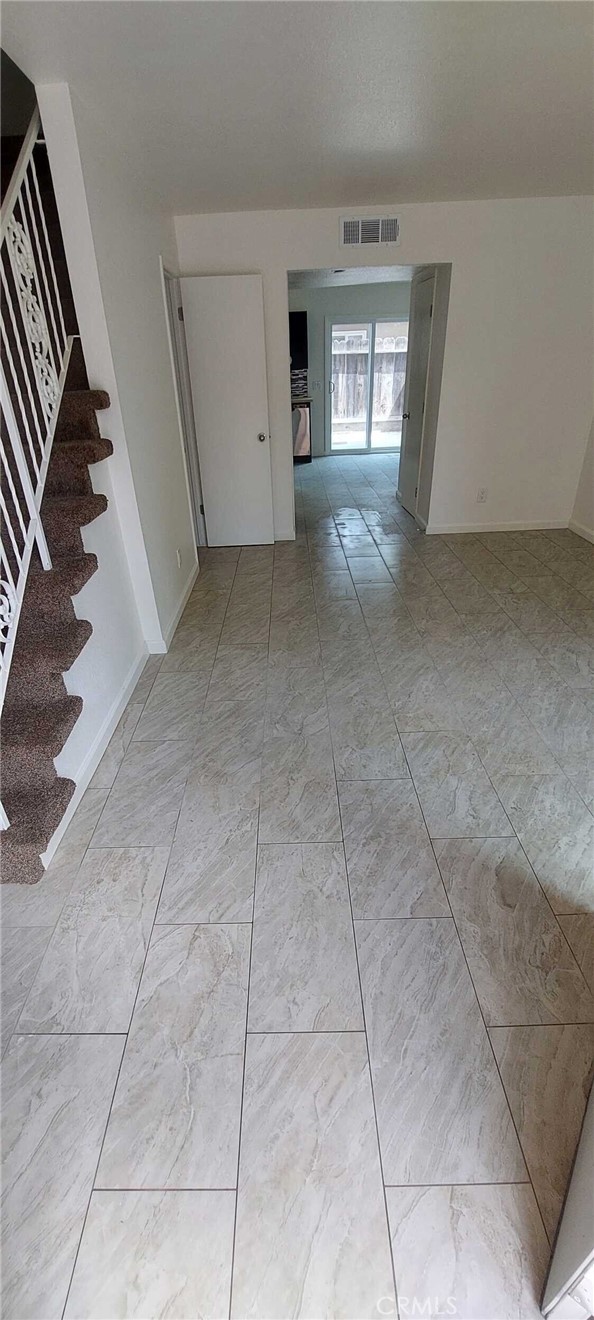 Detail Gallery Image 5 of 10 For 3313 E Fairmont Ave #C,  Fresno,  CA 93726 - 12 Beds | 12 Baths