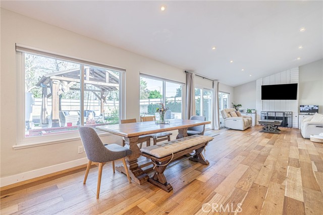 Detail Gallery Image 13 of 52 For 8310 Faust Ave, West Hills,  CA 91304 - 4 Beds | 3 Baths