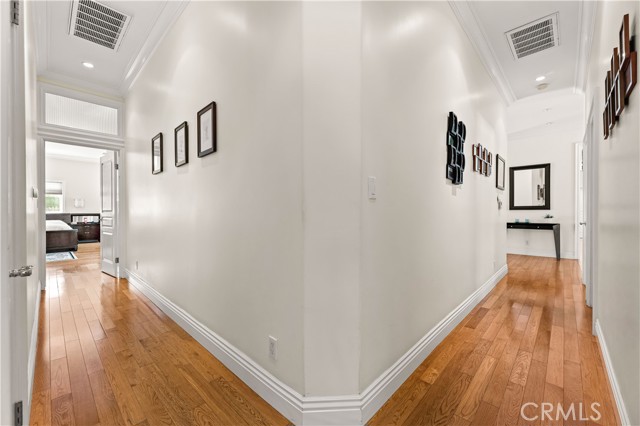 4811 Heaven Avenue, Woodland Hills CA: https://media.crmls.org/medias/0666a4dc-fd5e-46c5-82b2-318dc48b2f70.jpg