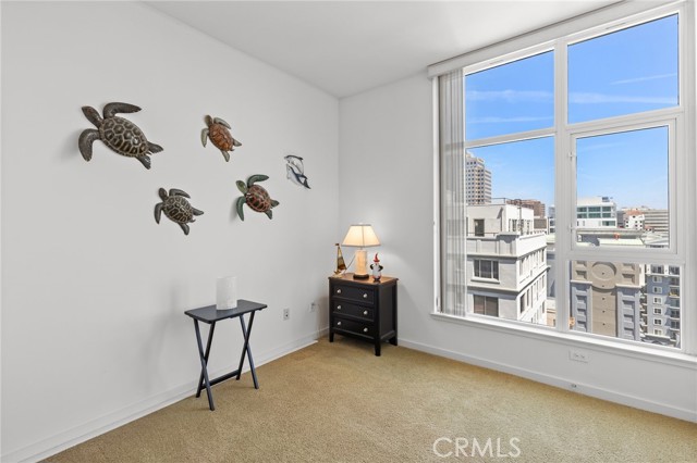 400 W Ocean Boulevard, Long Beach CA: https://media.crmls.org/medias/0668090b-469e-4d0c-bef9-ac1432f30c8d.jpg