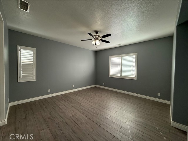 Detail Gallery Image 14 of 38 For 6610 Alfalfa Rd, Palmdale,  CA 93552 - 3 Beds | 2 Baths