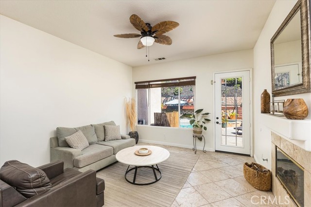 Detail Gallery Image 8 of 33 For 40636 Chantemar Way, Temecula,  CA 92591 - 4 Beds | 2 Baths