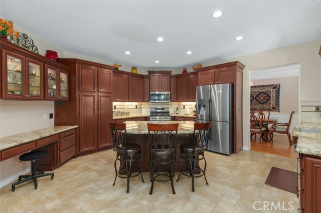 29944 Peach Tree Court, Murrieta CA: https://media.crmls.org/medias/0668d816-5e69-4b82-8dc0-8e85c1d50a5f.jpg