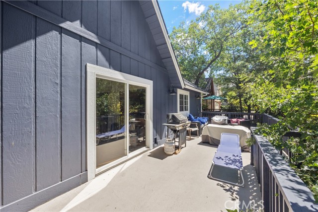 28833 Manitoba Drive, Lake Arrowhead CA: https://media.crmls.org/medias/06694202-5901-49dd-add3-c3df4dedf76b.jpg