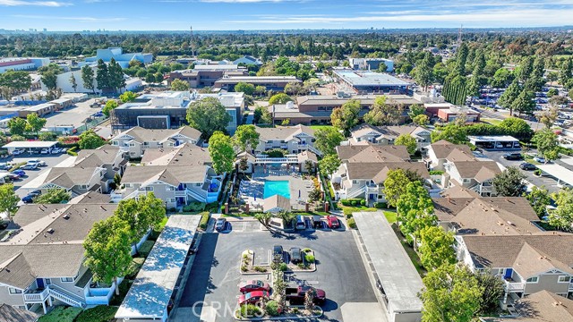35 TAROCCO, Irvine CA: https://media.crmls.org/medias/06698fde-61c0-4408-a72b-43601b7a529c.jpg