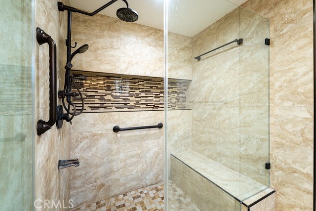 24161 Kathy Avenue, Lake Forest CA: https://media.crmls.org/medias/0669d17e-e0cf-4357-94b5-a74861541868.jpg