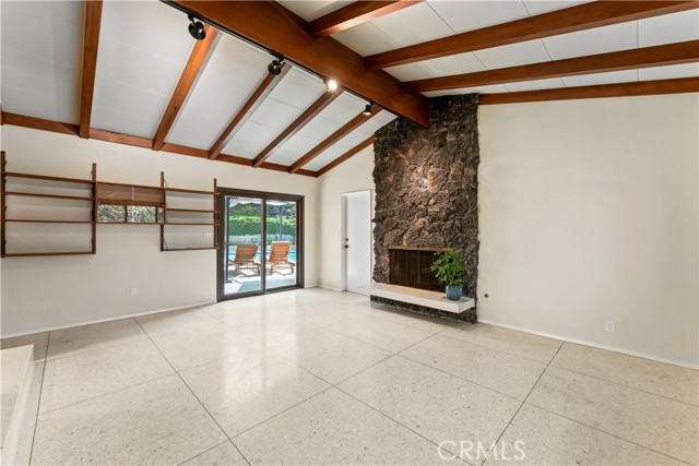 636 S Camino Cerrado, South Pasadena CA: https://media.crmls.org/medias/066b6b14-6fe7-4561-99dd-0a3360253810.jpg