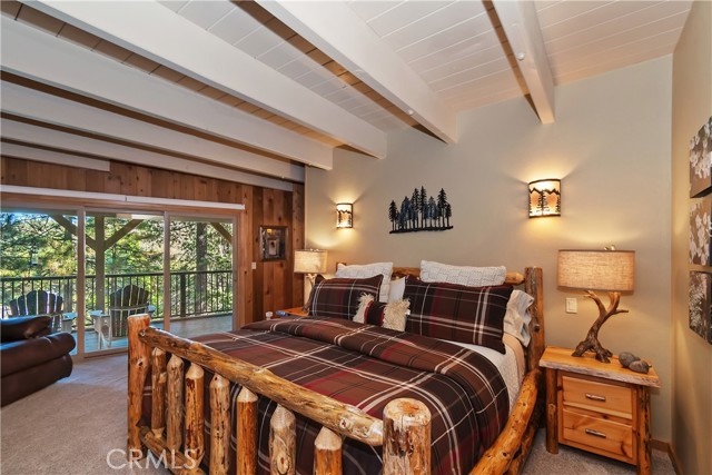 26621 Thunderbird Drive, Lake Arrowhead CA: https://media.crmls.org/medias/066b8b3b-a38a-4914-a7d3-8a4a26127b4b.jpg