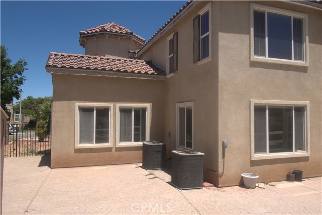 4832 Summerbreeze Court, Palmdale CA: https://media.crmls.org/medias/066bd59f-b296-41d8-8607-f532b454de00.jpg