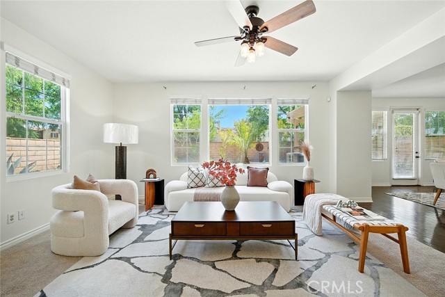 Detail Gallery Image 9 of 47 For 4331 Altivo Ln, Corona,  CA 92883 - 4 Beds | 3 Baths
