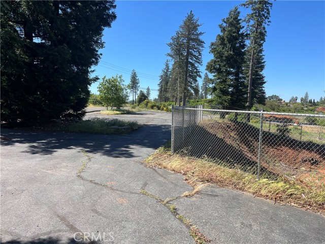 Detail Gallery Image 2 of 7 For 13681 Skyway, Magalia,  CA 95954 - – Beds | – Baths