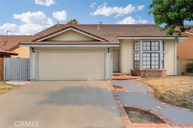 6727 Stonegate Dr, Chino, CA 91710