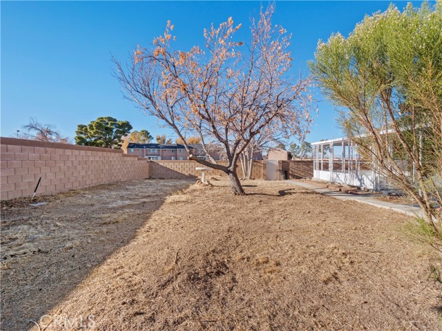 Detail Gallery Image 27 of 37 For 10621 Applewood Dr, California City,  CA 93505 - 3 Beds | 2 Baths