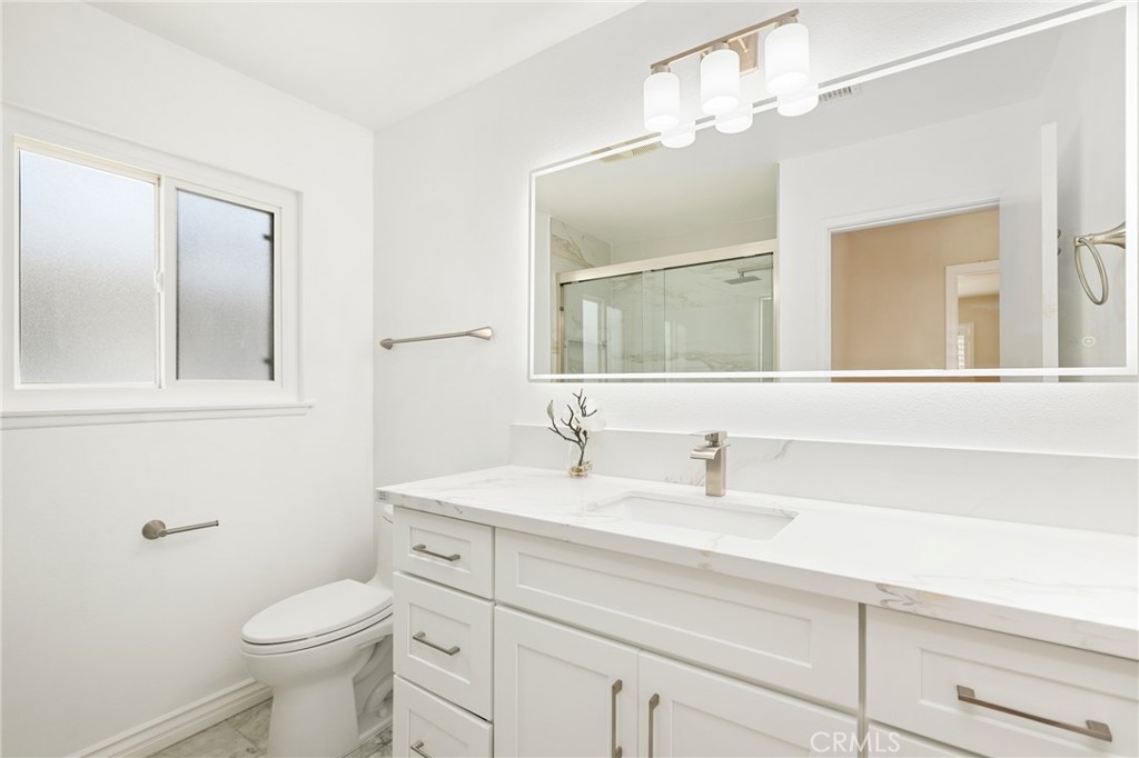 MLS #OC25173182 img 20