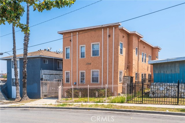11726 S Budlong Ave, Los Angeles, CA 90044