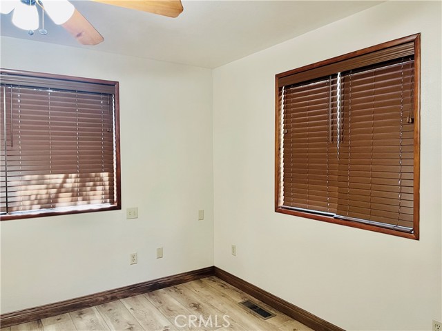 411 Pine Canyon Drive, Frazier Park CA: https://media.crmls.org/medias/066e3746-76b3-4863-bbd1-862168ab7114.jpg