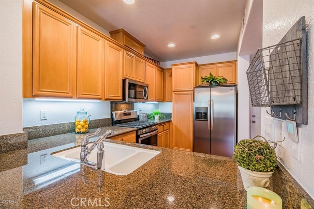 Detail Gallery Image 12 of 28 For 172 via Katrina, Newbury Park,  CA 91320 - 2 Beds | 2/1 Baths