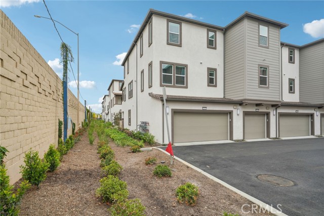 1553 Stratus Drive, Pomona CA: https://media.crmls.org/medias/066efbcb-523b-4925-bf17-a512cf811611.jpg