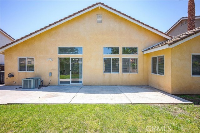 3087 Arbor Glen Court, Corona CA: https://media.crmls.org/medias/066f8498-8805-45fd-b4a1-141034fad5b5.jpg