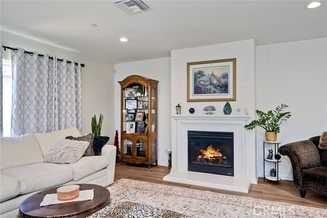 Detail Gallery Image 11 of 36 For 32296 Wild West Ct, Winchester,  CA 92596 - 4 Beds | 2 Baths